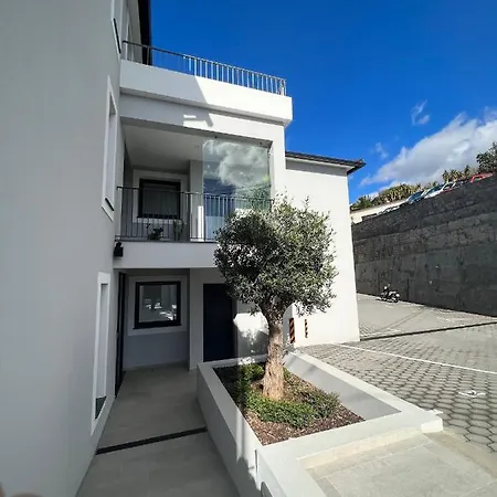 Dona I Apartments At Botanical Garden Funchal  Exterior photo